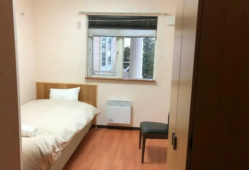 اتاق استاندارد یک نفره, Alpine Guesthouse