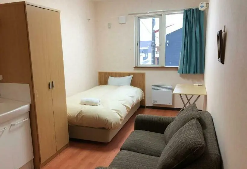اتاق استاندارد یک نفره, Alpine Guesthouse