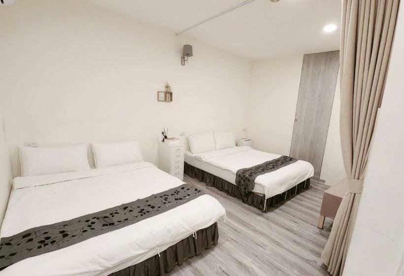 اتاق استاندارد چهار تخته, Stay If You Wish Homestay