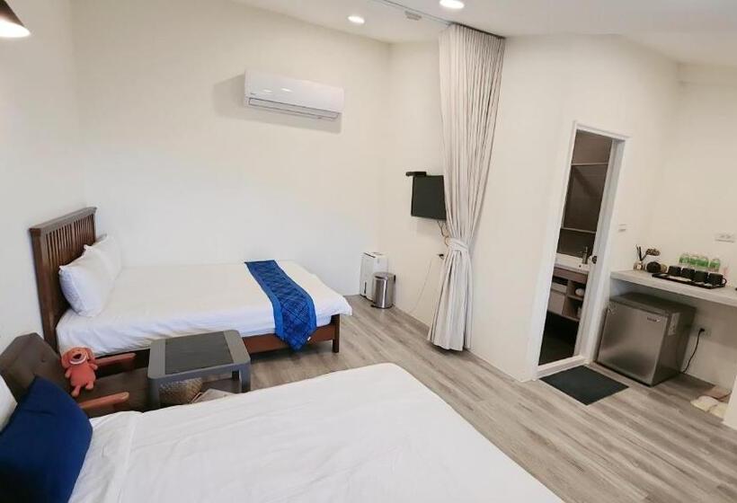 اتاق استاندارد چهار تخته, Stay If You Wish Homestay