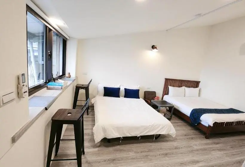 اتاق استاندارد چهار تخته, Stay If You Wish Homestay
