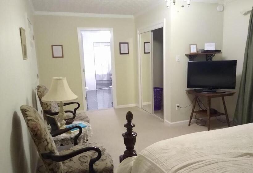 스탠다드 룸 산 전망, Serenity Hill Bed And Breakfast