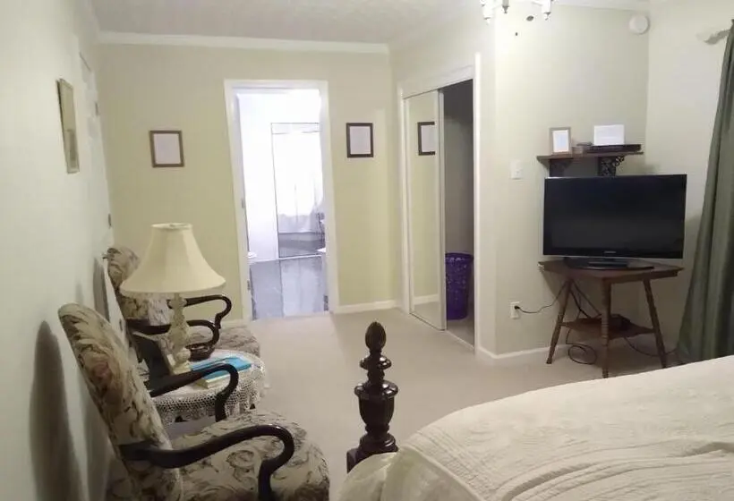 マウンテンビュースタンダードルーム, Serenity Hill Bed And Breakfast