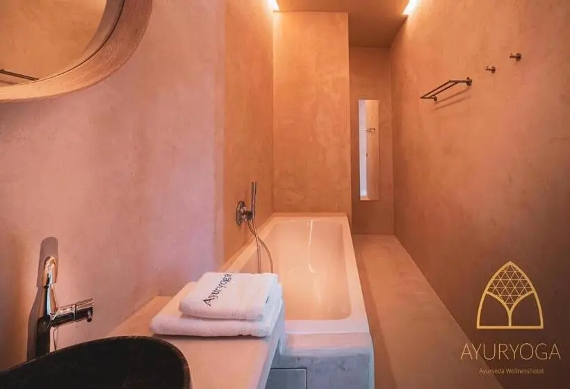 デラックスルーム, Ayuryoga Wellness