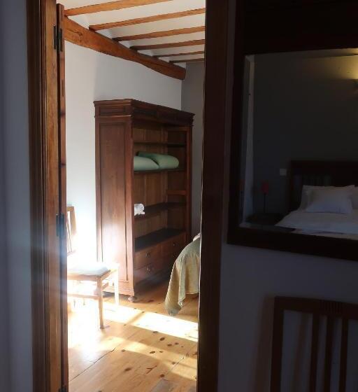 غرفة قياسية رباعية, Casa Barría