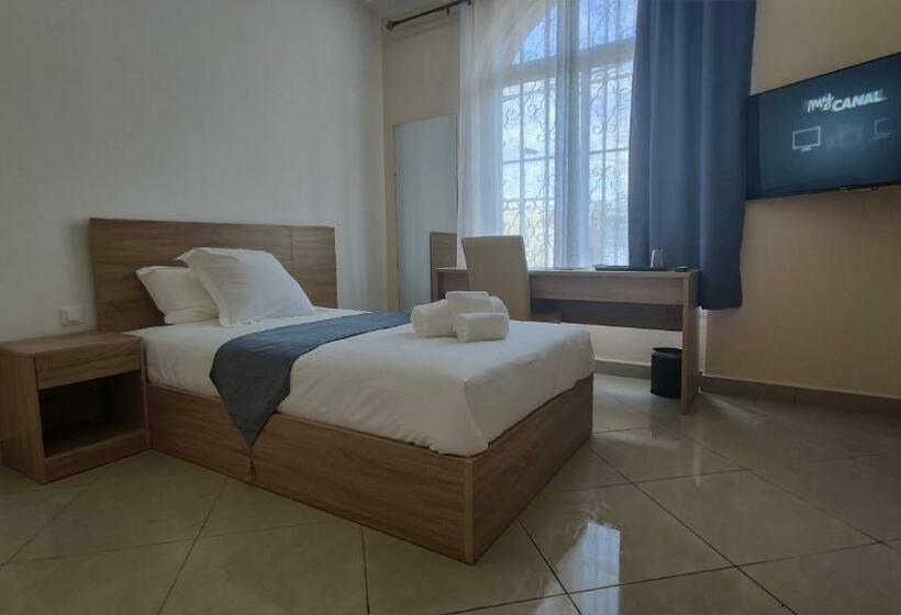 اتاق استاندارد یک نفره, Downtown