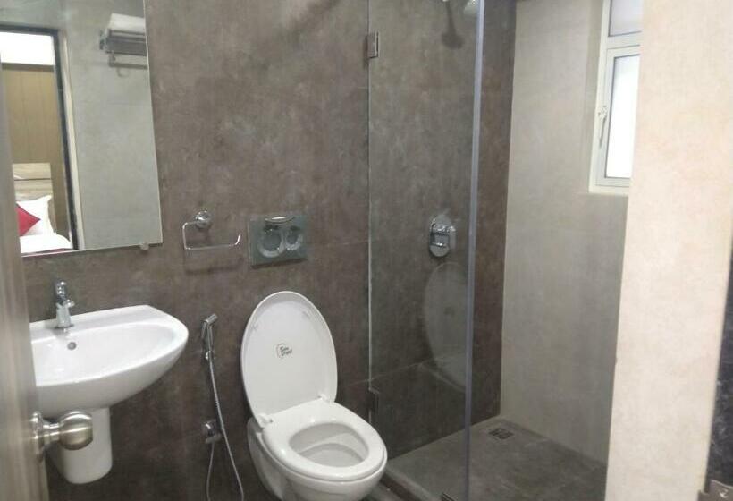 Single Deluxe Room, Indus Inn