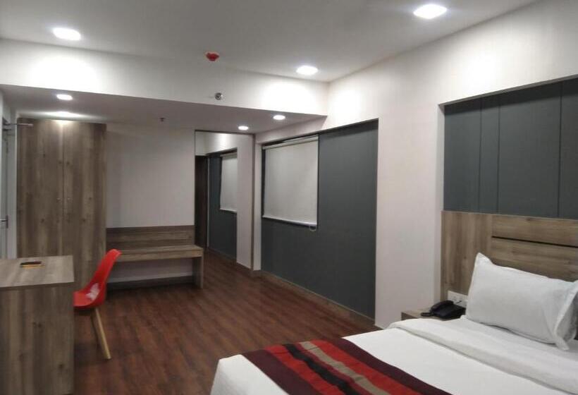 Single Deluxe Room, Indus Inn