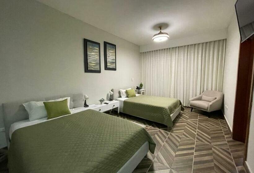 豪华房间, Monarca