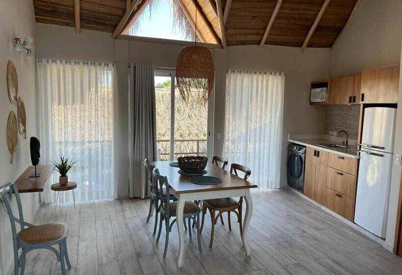 آپارتمان 1 خوابه با چشمانداز استخر, Takuma Boutik