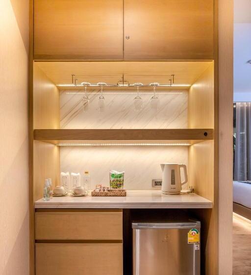 带花园景观的标准工作室, W1bangkoknoi