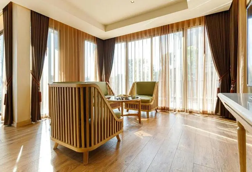 Suite with Pool, W1bangkoknoi