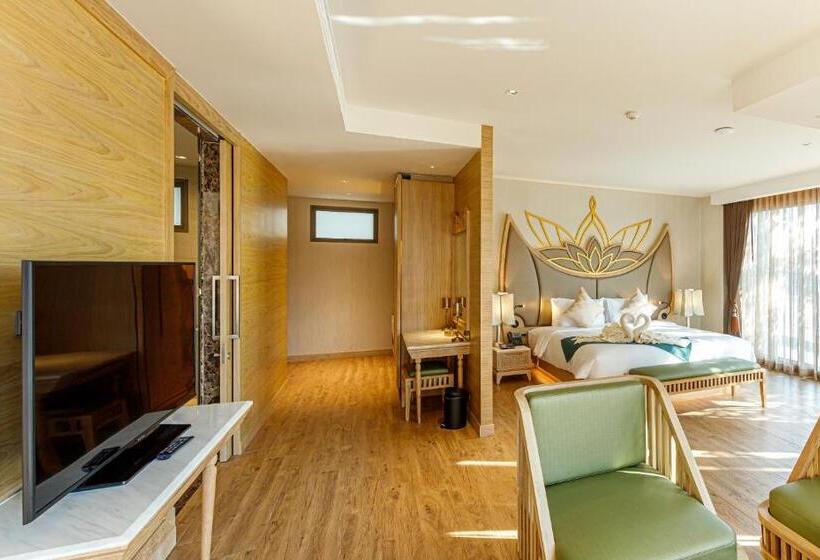 Люкс с Бассейном, W1bangkoknoi