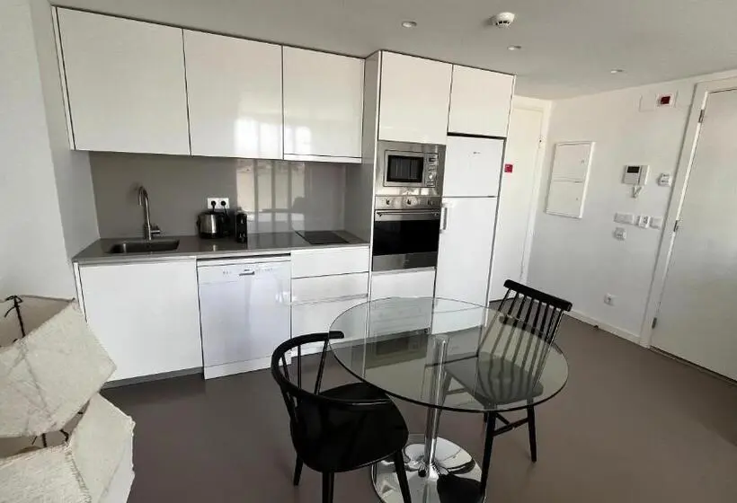 استودیو استاندارد با بالکن, Oscar Concept Apartments