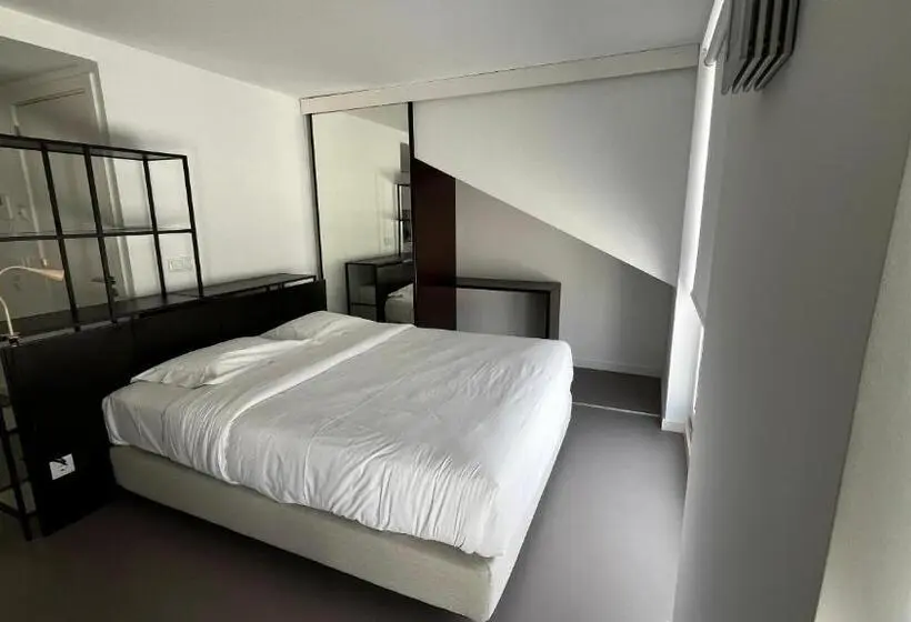 استودیو استاندارد با بالکن, Oscar Concept Apartments