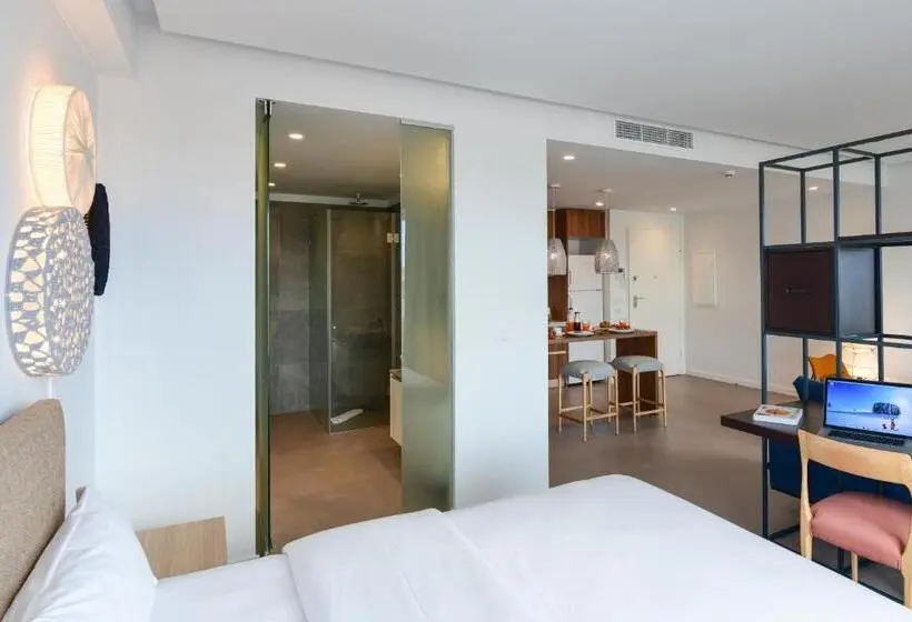 استودیوی سوپریور, Oscar Concept Apartments