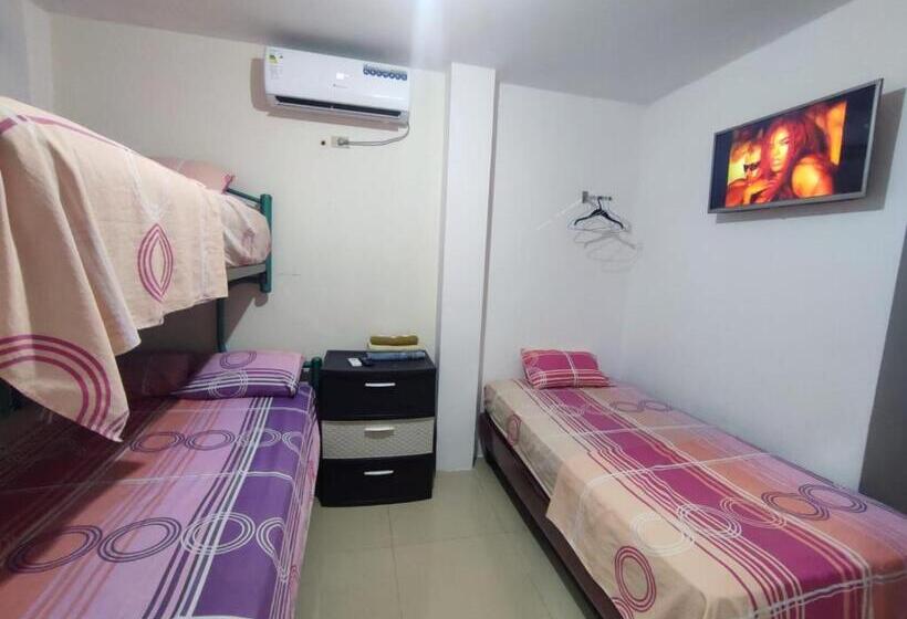 غرفة عائلية, Hostal Venecia Tu Casa En Manta