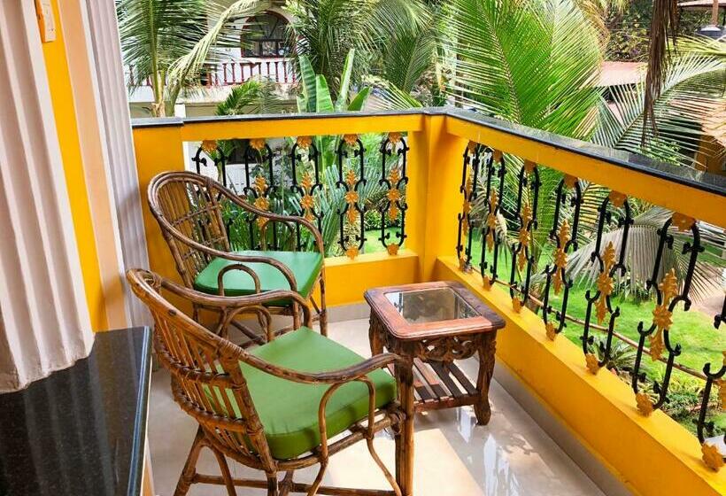 Номер Стандарт с Балконом, Casa Salvador