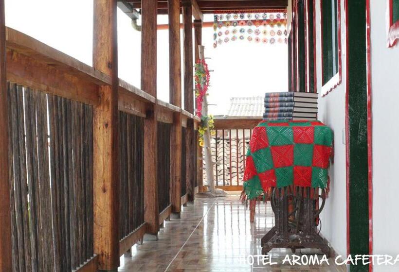 Четырехместный Номер Стандарт Вид на Сад, Aroma Cafetera