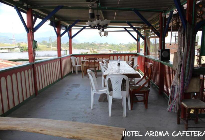 Четырехместный Номер Стандарт Вид на Сад, Aroma Cafetera