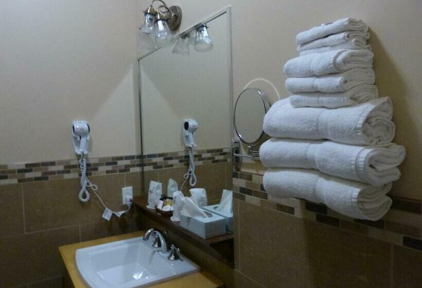 4인용 스탠다드 룸, Auberge Du Lac Malcom