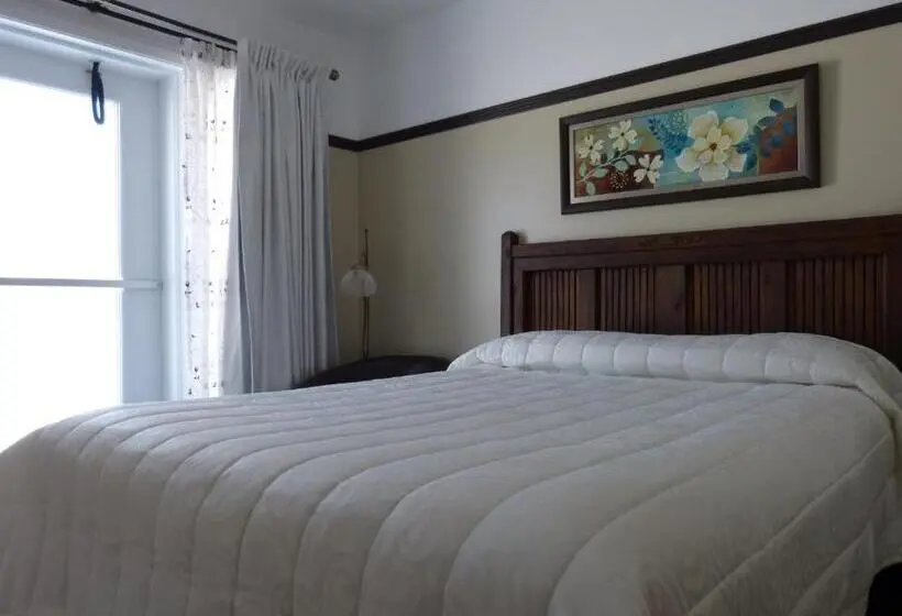レイクビュースタンダードルーム, Auberge Du Lac Malcom