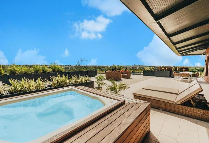 1 Bedroom Penthouse Apartment, Domaine De Grand Baie