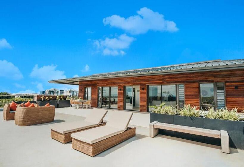 1 Bedroom Penthouse Apartment, Domaine De Grand Baie