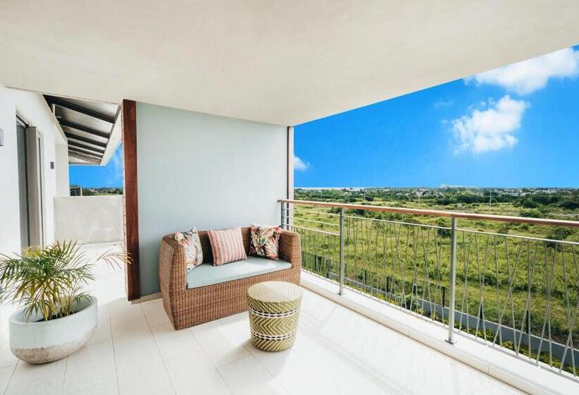 1 Bedroom Penthouse Apartment, Domaine De Grand Baie