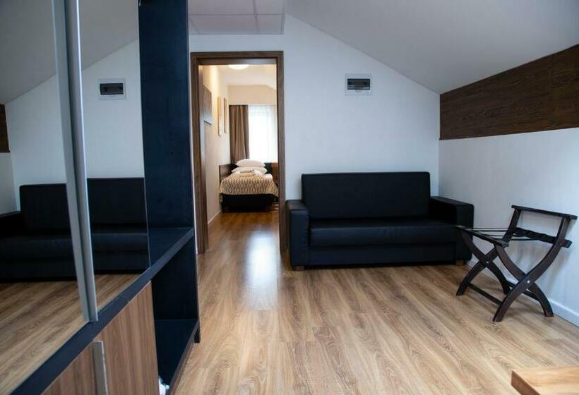 Полулюкс, Mirage Resort & Spa