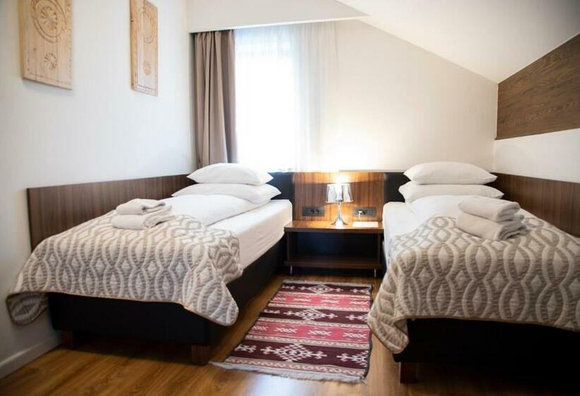 Полулюкс, Mirage Resort & Spa