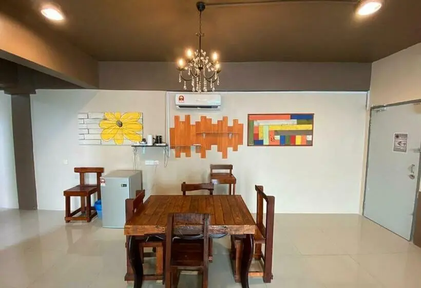 Premium Suite, Antz Village Resources