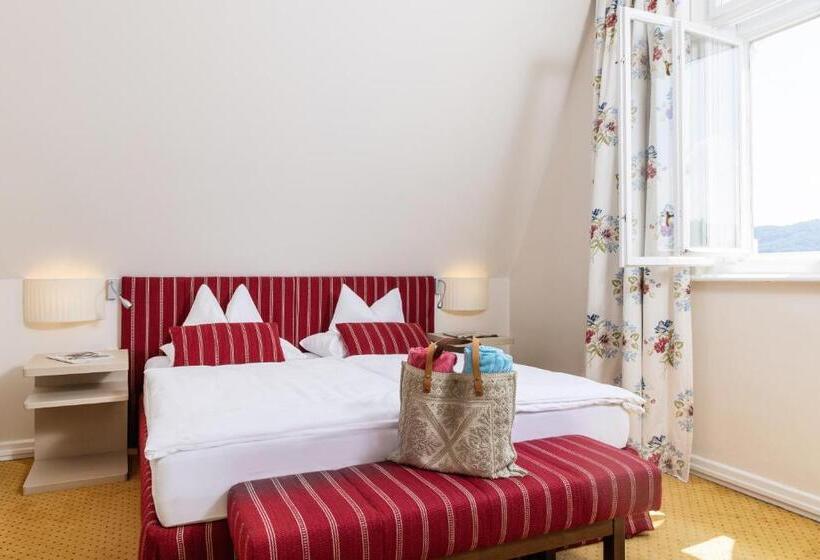 اتاق استاندارد با چشم‌انداز دریاچه, Dermuth Hotels – Parkvilla Wörth