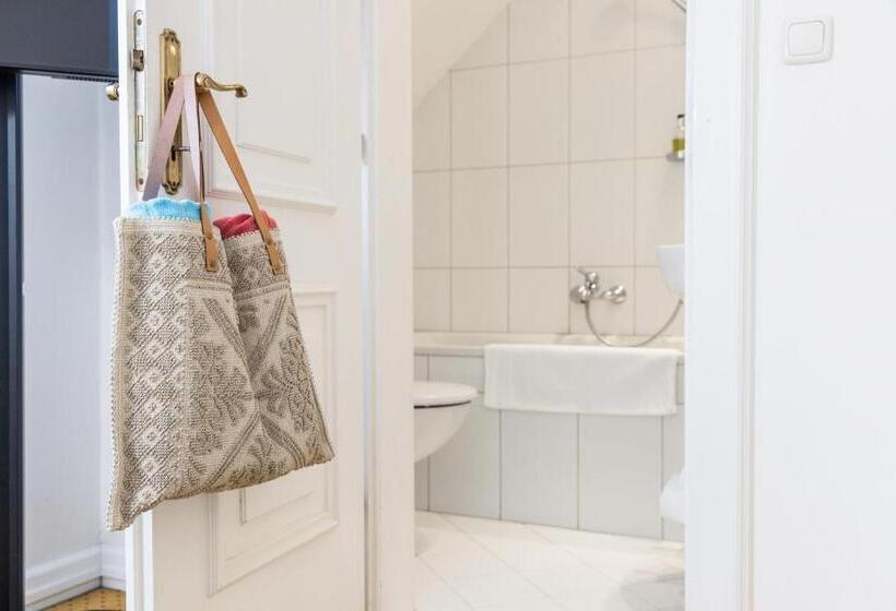 Номер Basic, Dermuth Hotels – Parkvilla Wörth