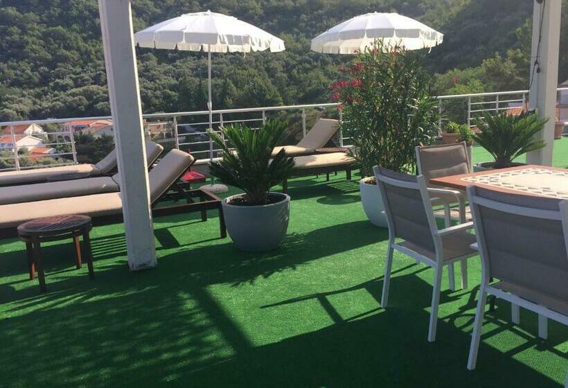 Triple Room Sea View, Guest House Villa Slavica