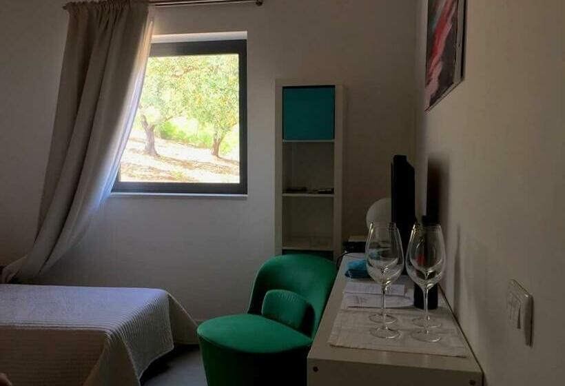 شقة غرفة واحدة, Agriturismo Casebianche