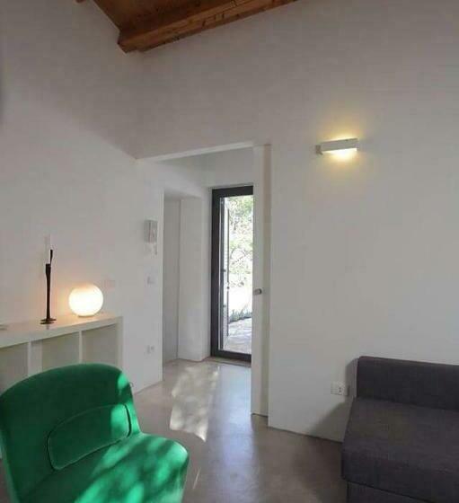 شقة غرفة واحدة, Agriturismo Casebianche