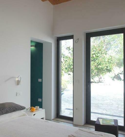 شقة غرفة واحدة, Agriturismo Casebianche