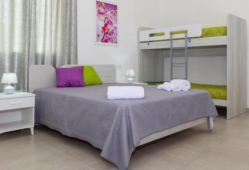 Четырехместный Номер Стандарт, Paloma B&b