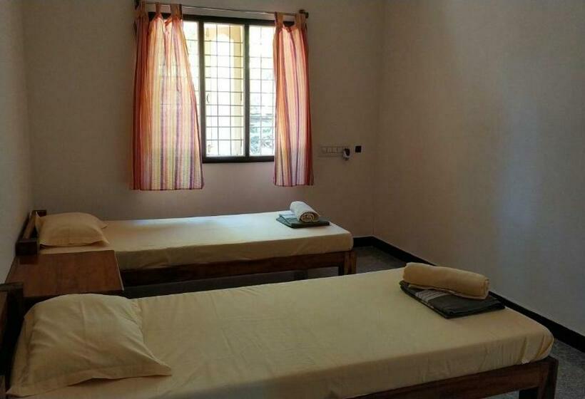 غرفة قياسية, Lotus Garden   Near Matrimandir Center Auroville