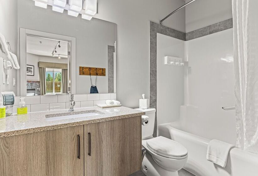 디럭스 룸, Basecamp Lodge Canmore