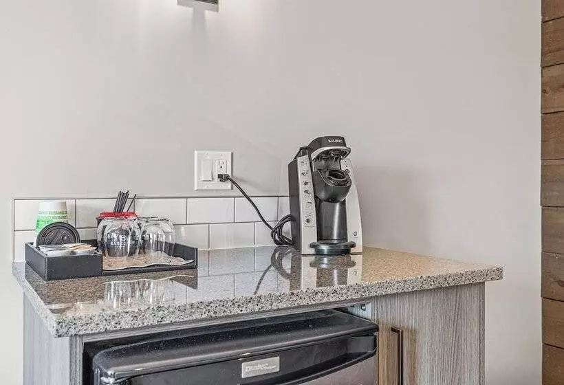 اتاق استاندارد, Basecamp Lodge Canmore