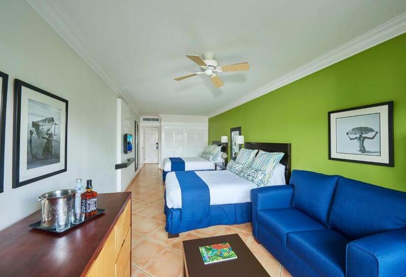 オーシャンビューのプレミアムルーム。, Coconut Bay Beach Resort & Spa All Inclusive