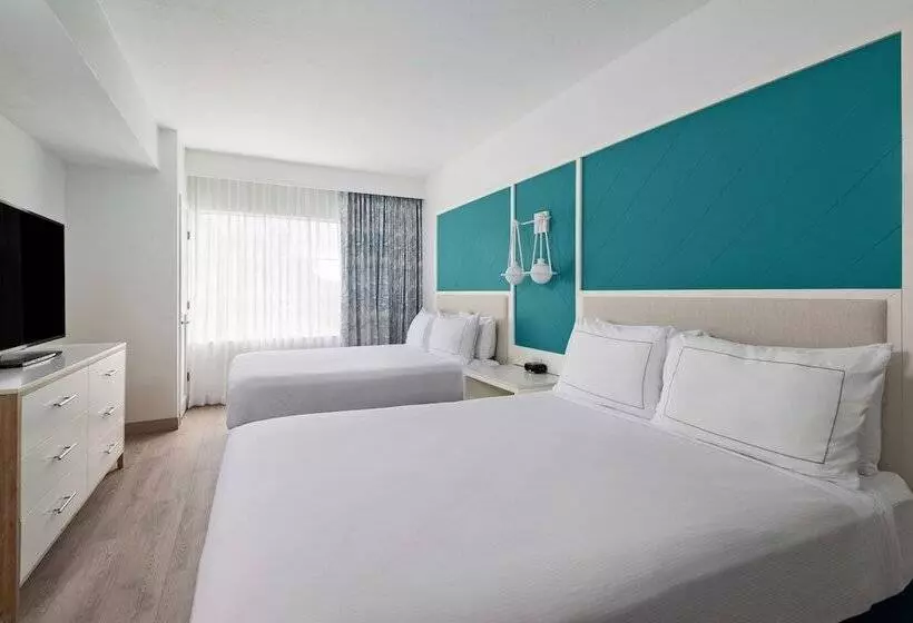 سوئیت با چشم‌انداز, Doubletree Suites By Hilton Naples