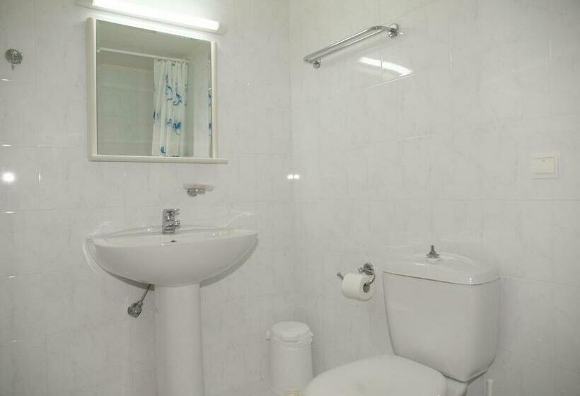 ファミリールーム, Eleftheria