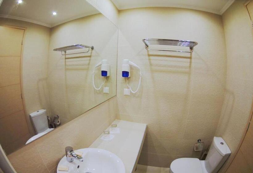 ガーデンビュースーペリアールーム, Eleftheria