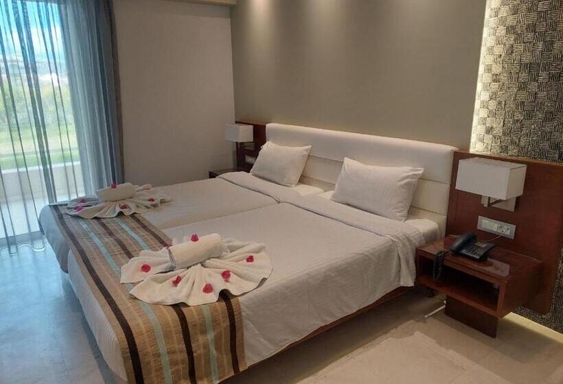 デラックスルーム, Eleftheria