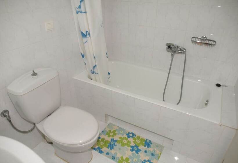 ファミリールーム, Eleftheria