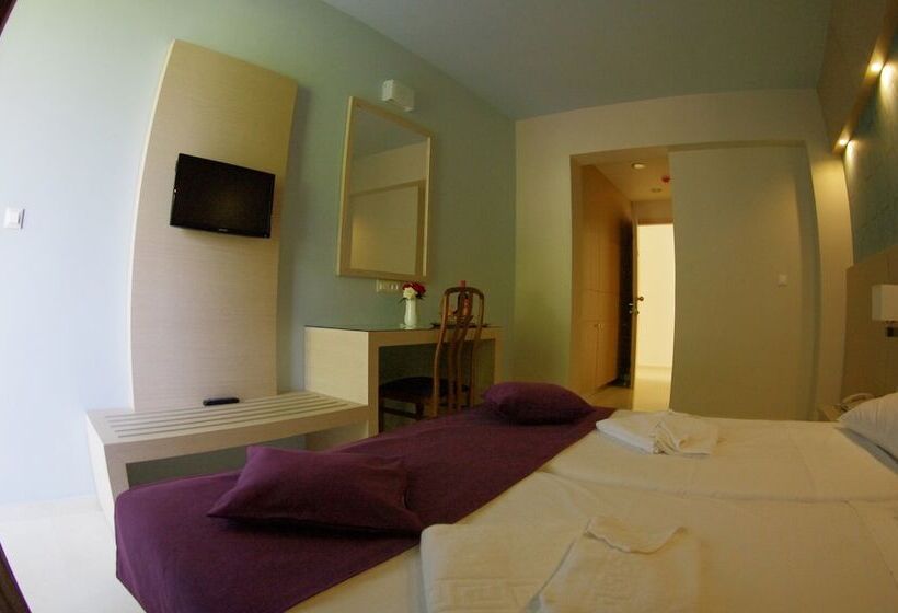 ガーデンビュースーペリアールーム, Eleftheria