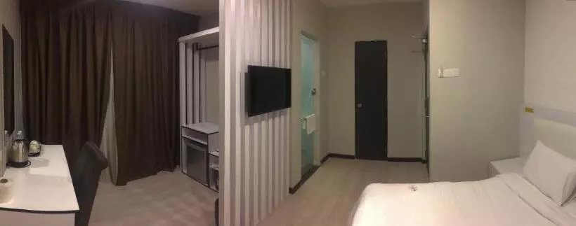 キングサイズベッドのスタンダードルーム, G Hotel Gurney